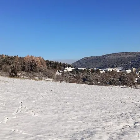 아파트 Mit Tollem Ausblick Auf Der Schwaebischen Alb. *