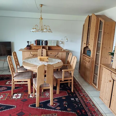 Mit Tollem Ausblick Auf Der Schwaebischen Alb. 아파트 Wehingen