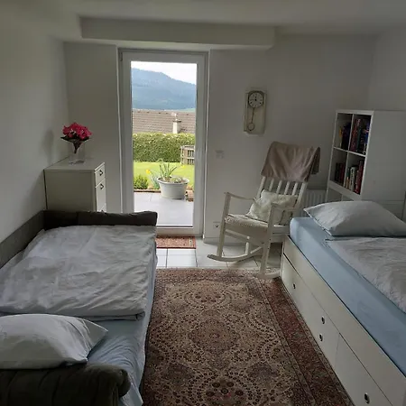 아파트 Mit Tollem Ausblick Auf Der Schwaebischen Alb. Wehingen