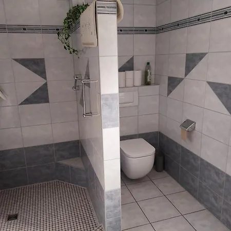 Mit Tollem Ausblick Auf Der Schwaebischen Alb.